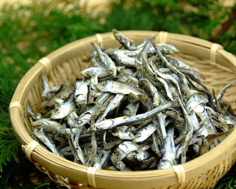 煮干（３００ｇ入り）